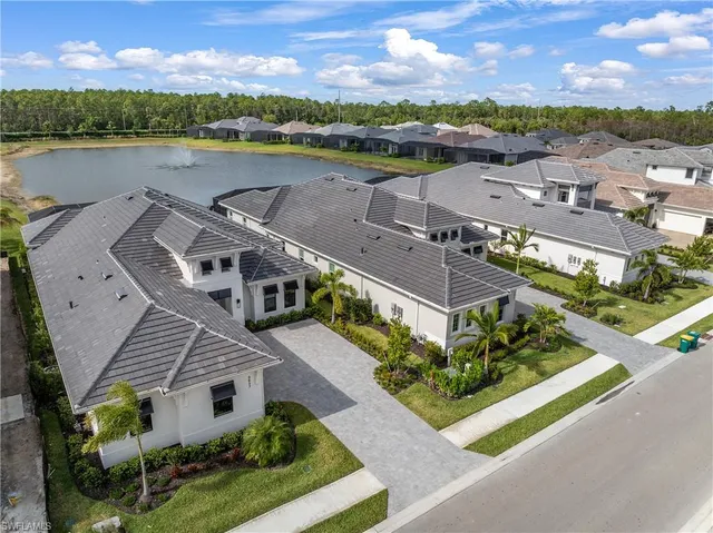 $1,925,000 | 9653 Moonflower Lane, Naples, FL 34114