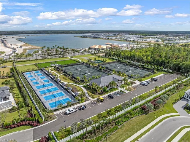 $1,925,000 | 9653 Moonflower Lane, Naples, FL 34114