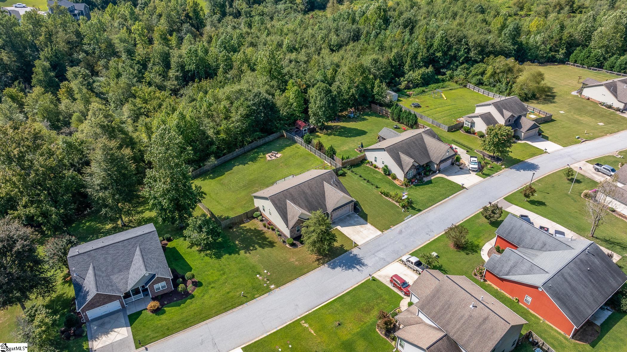 47 Jaden Court Greer, SC 29651 - Photo 4 of 34