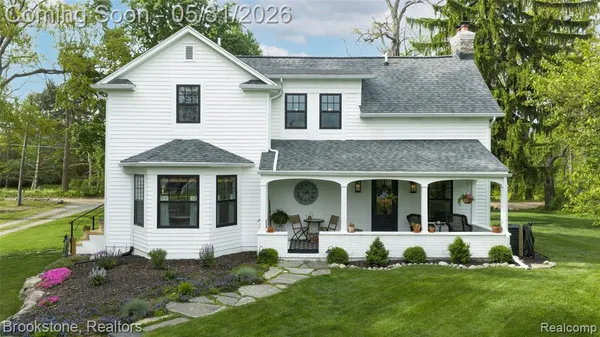 $550,000 | 8322 Buckell Lake Road, Holly, MI 48442
