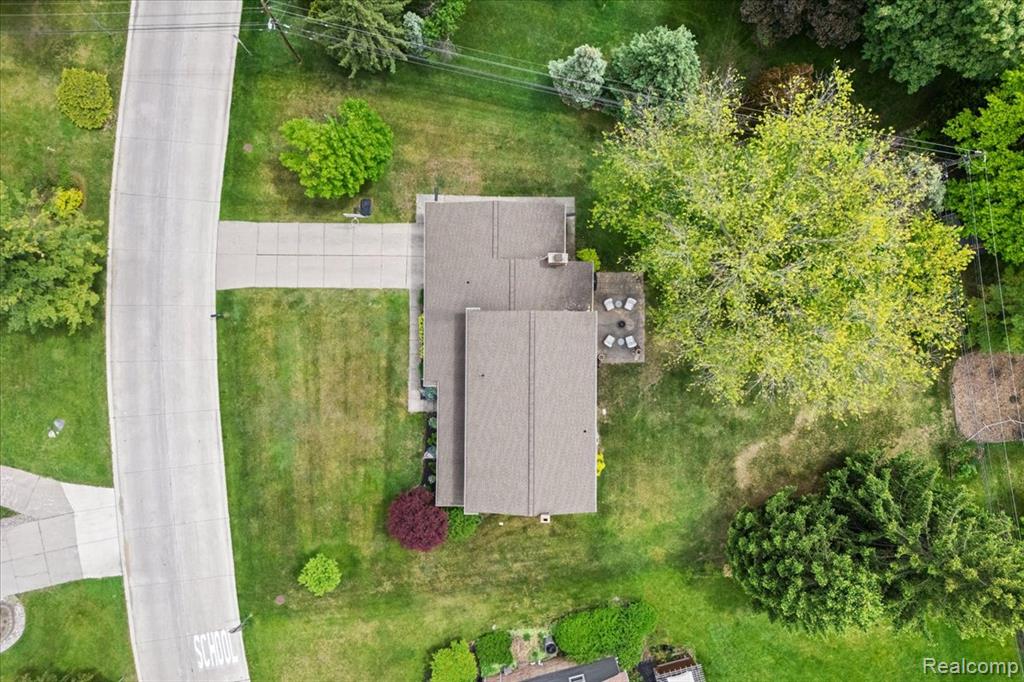 799 Croydon Road Rochester Hills, MI 48309 - Photo 48 of 56