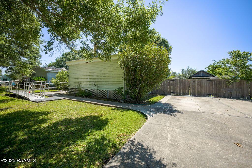223 Henry Street Patterson, LA 70392 - Photo 16 of 20 DSC01332-HDR