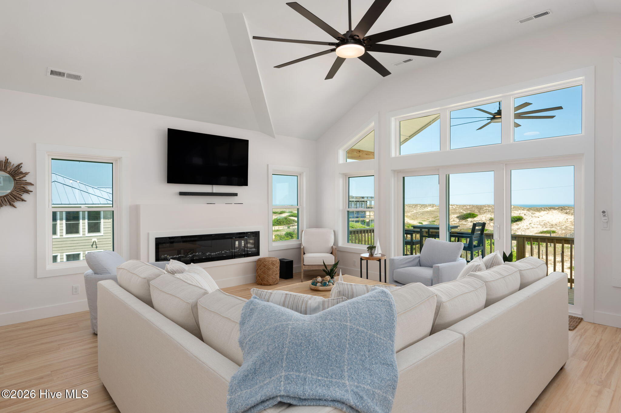 2230 Sandfiddler Road Corolla, NC 27927 - Photo 8 of 69 34-web-or-mls-2230-Sandfiddler-Rd-TL-Liv