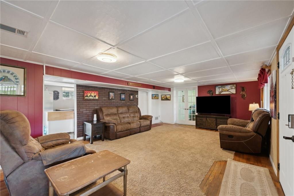 421 Dick Station Road Irwin, PA 15642 - Photo 3 of 36 Gallery Image 3