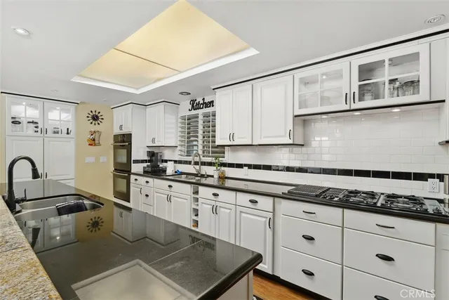 $999,999 | 300 Anderson Drive, Hemet, CA 92544