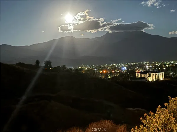 $999,999 | 300 Anderson Drive, Hemet, CA 92544