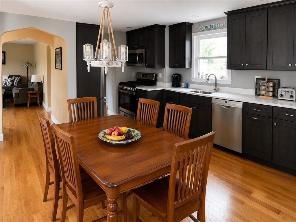29 Samoset Avenue Hull, MA 02045 - Photo 4 of 13