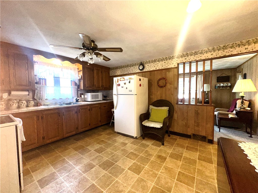 75 Kelly Street Lincoln, RI 02865 - Photo 14 of 36