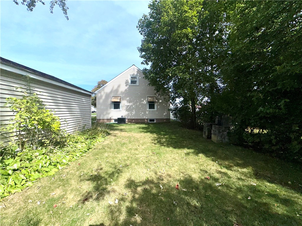 75 Kelly Street Lincoln, RI 02865 - Photo 4 of 36