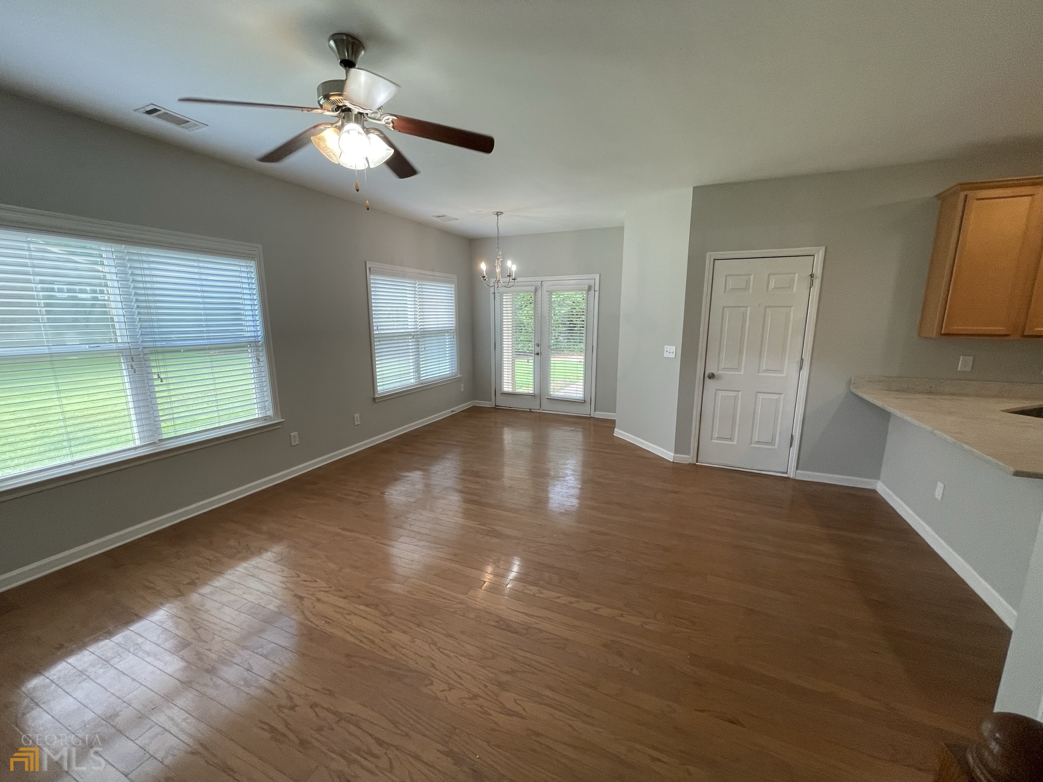 79 Covington Terrace Newnan, GA 30263 - Photo 5 of 24 Living Area