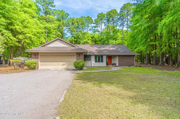 $415,000 | 340 Oakmont Circle, Pinehurst, NC 28374