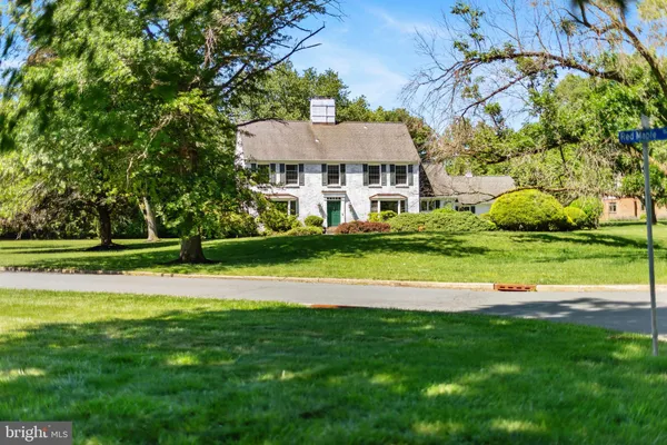 $1,025,000 | 25 Arvida Drive, Pennington, NJ 08534