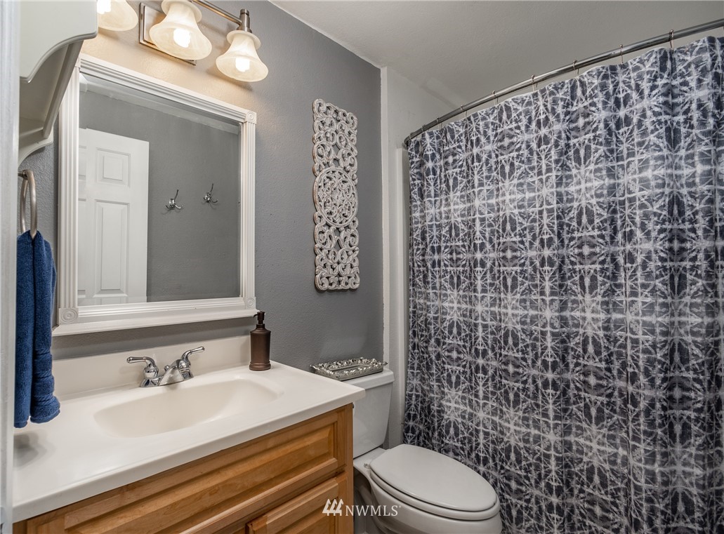 1070 Ridgeway Drive Oak Harbor, WA 98277 - Photo 13 of 23 Gallery Image 13