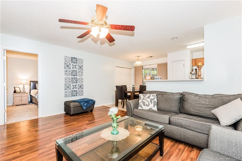 6417 Sunman Road Charlotte, NC 28216 - Photo 2 of 19 Gallery Image 2