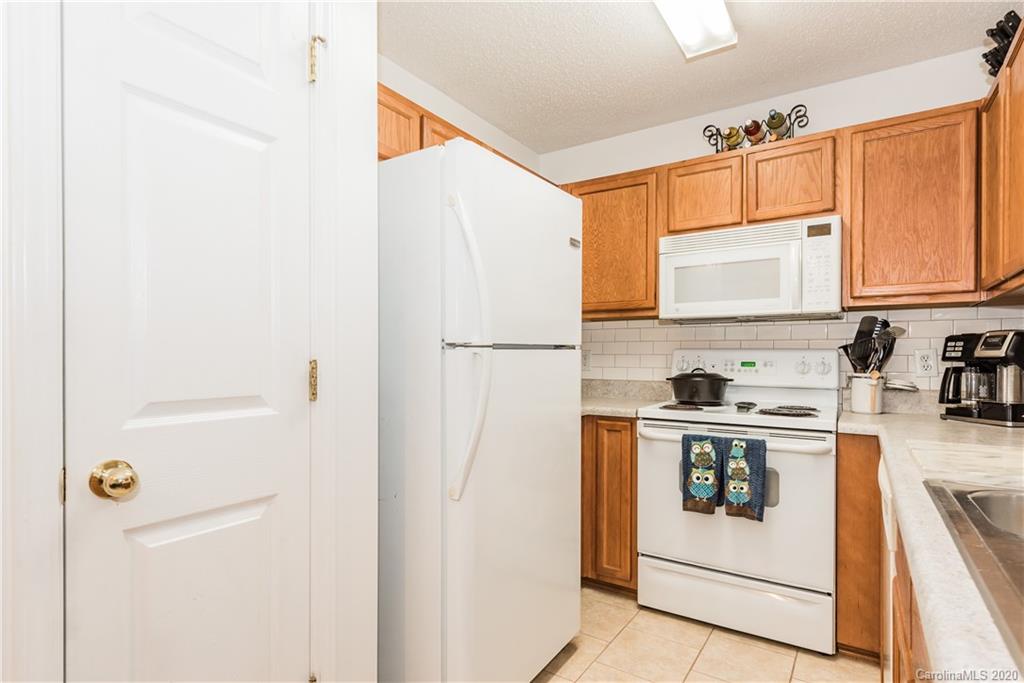 6417 Sunman Road Charlotte, NC 28216 - Photo 10 of 19 Gallery Image 10