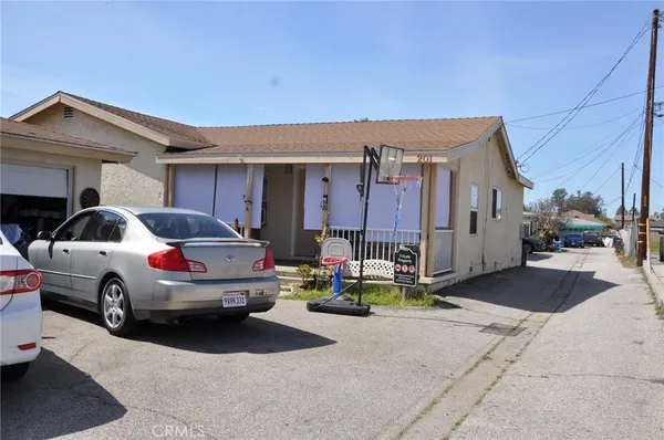 $1,800,000 | 201 South Vernon Avenue, Azusa, CA 91702