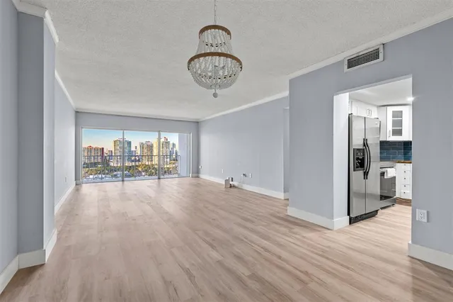 $389,000 | 500 Bayview Drive, Unit 2023, Sunny Isles Beach, FL 33160