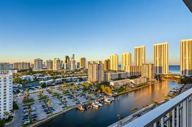 $389,000 | 500 Bayview Drive, Unit 2023, Sunny Isles Beach, FL 33160