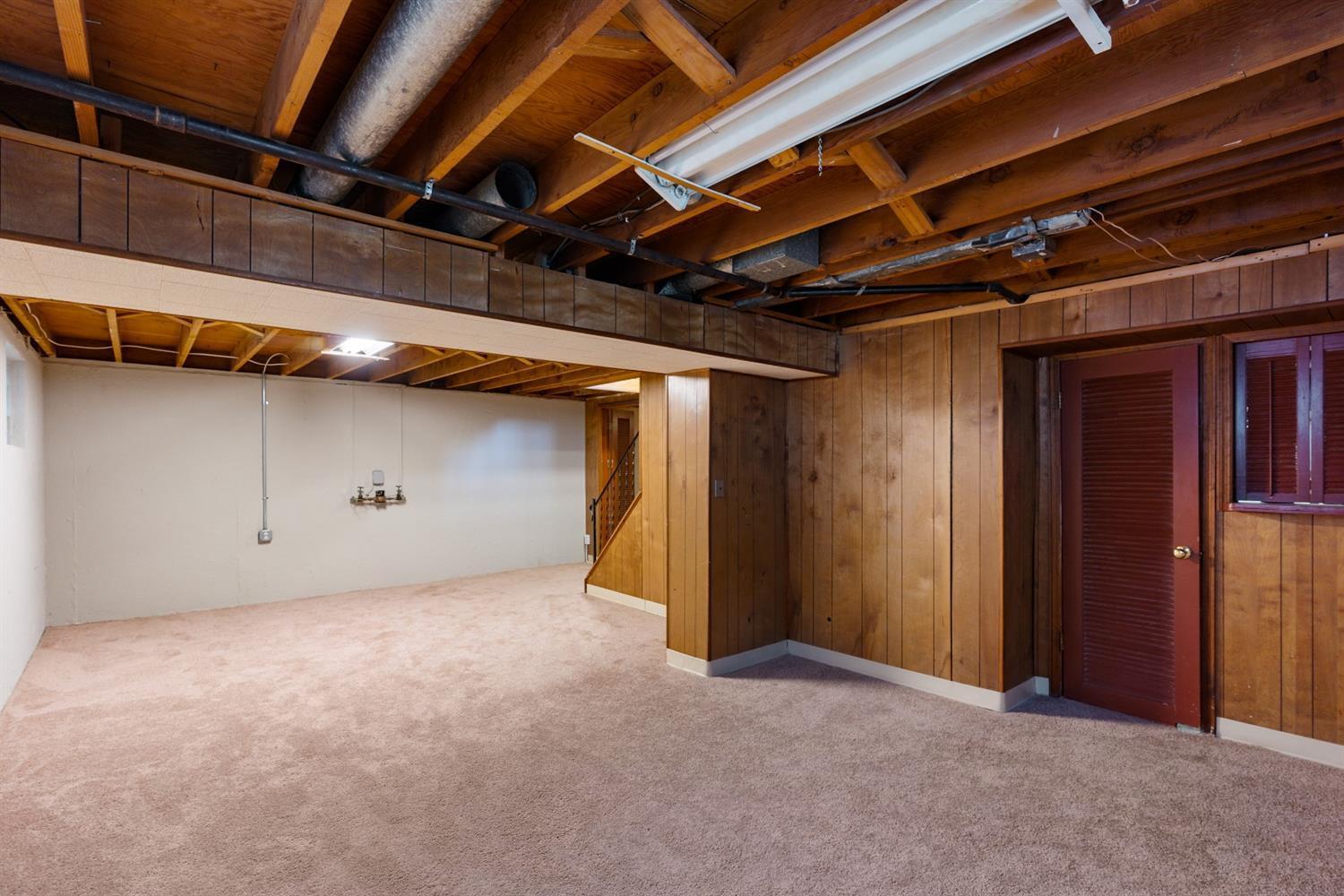 49 Hadley Road Greenhills, OH 45218 - Photo 24 of 31 Gallery Image 24