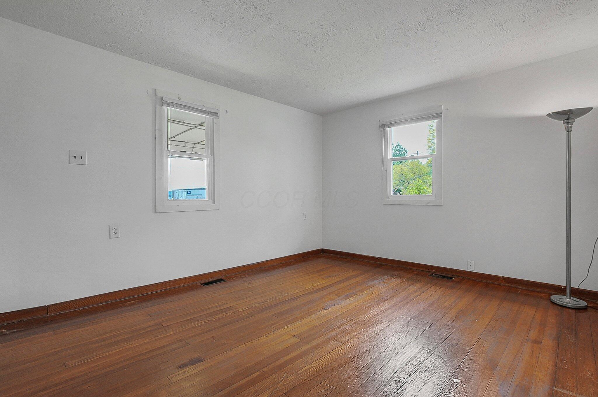 1550 Frank Road Columbus, OH 43223 - Photo 13 of 26 14-web-or-mls-1550-frank-rd