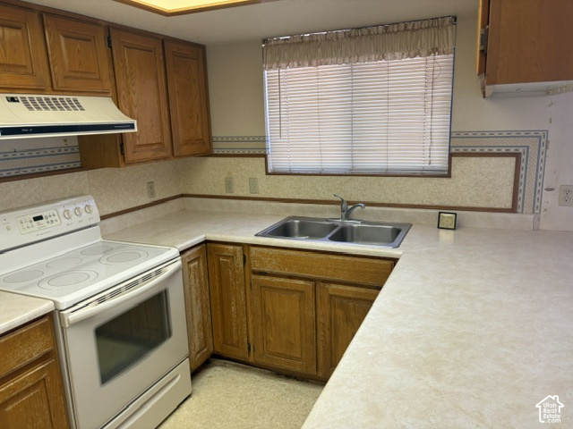 2164 West 2000 North St. George, UT 84770 - Photo 8 of 26 Food prep area with a window over the sink