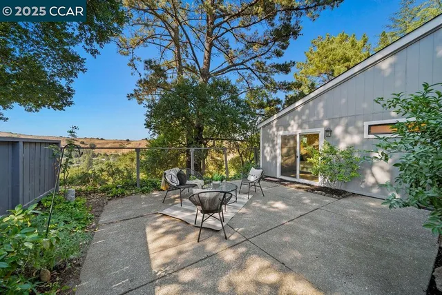 $949,000 | 1899 Ascot Drive, Moraga, CA 94556