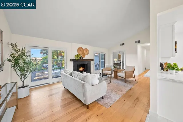 $949,000 | 1899 Ascot Drive, Moraga, CA 94556