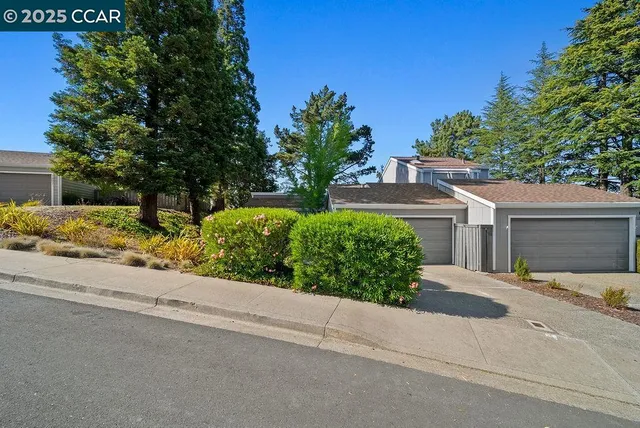 $949,000 | 1899 Ascot Drive, Moraga, CA 94556