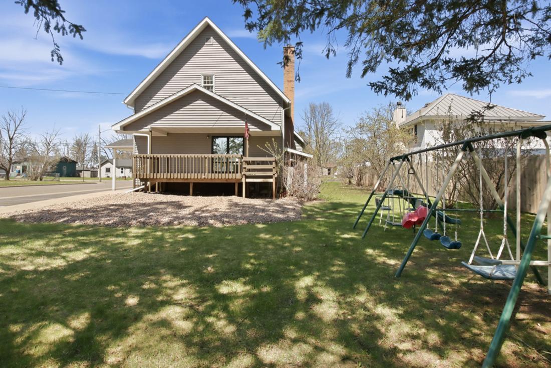 104 East Barker Street Rice Lake, WI 54868 - Photo 4 of 35