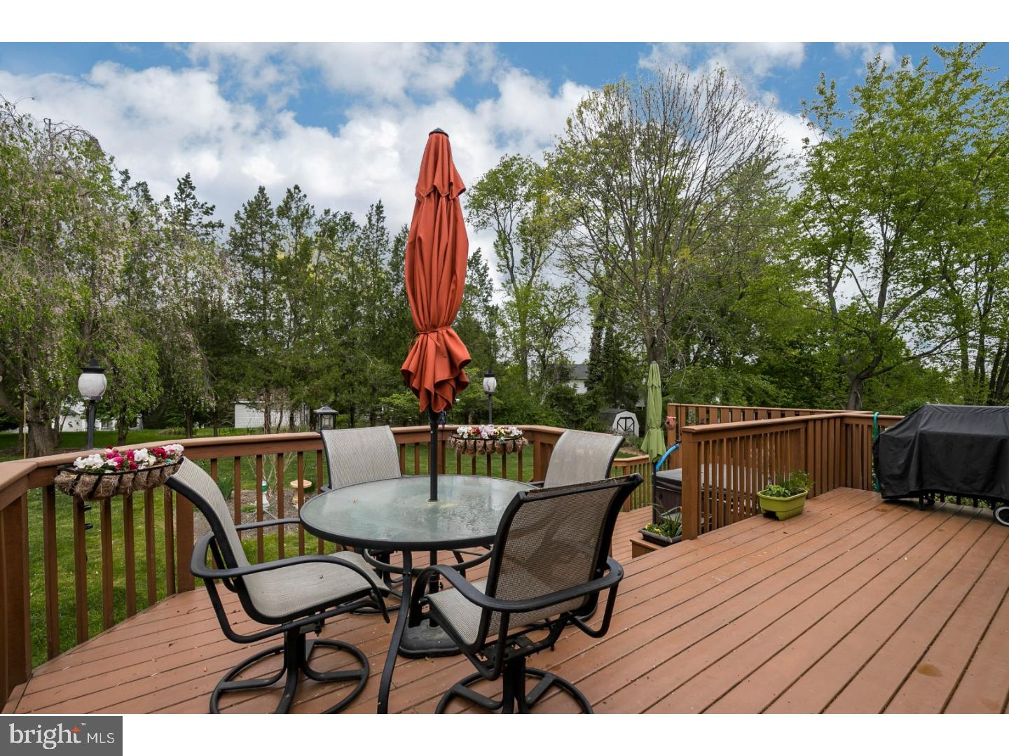 137 Merlin Road Phoenixville, PA 19460 - Photo 23 of 25 Deck