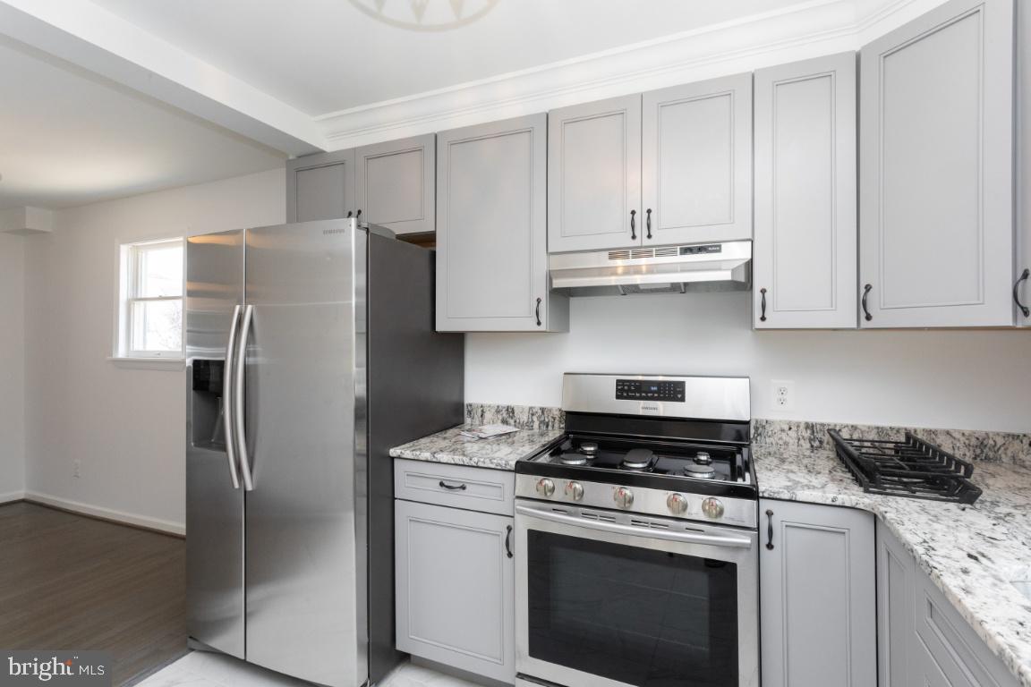 1706 Brookview Road Baltimore, MD 21222 - Photo 13 of 35