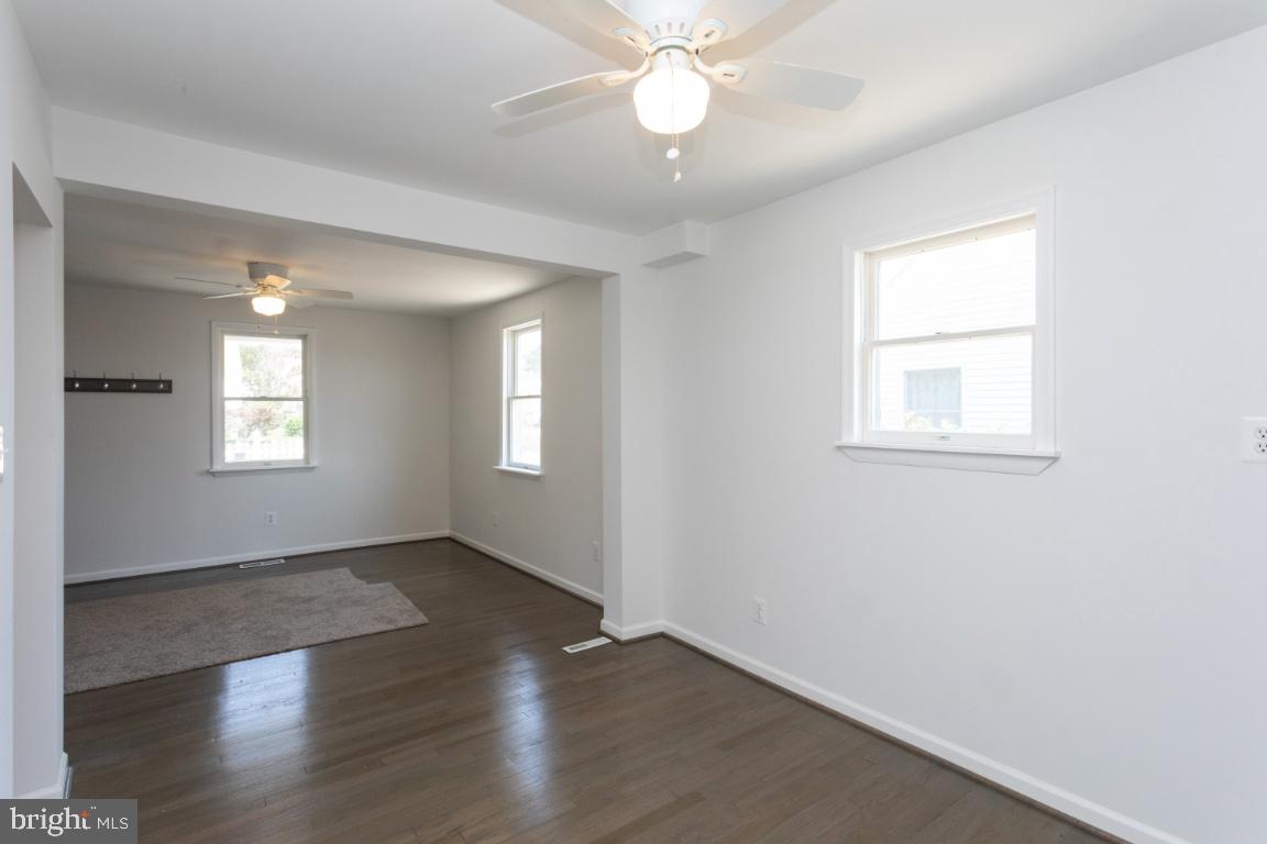 1706 Brookview Road Baltimore, MD 21222 - Photo 16 of 35