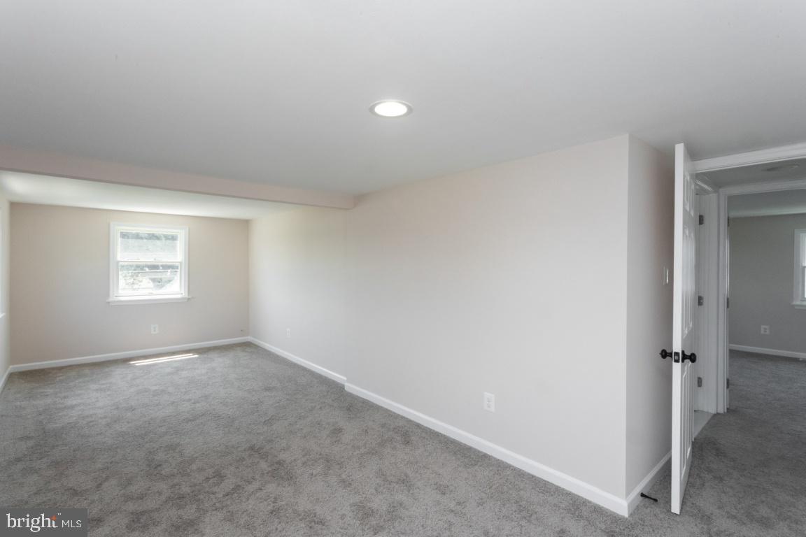 1706 Brookview Road Baltimore, MD 21222 - Photo 20 of 35