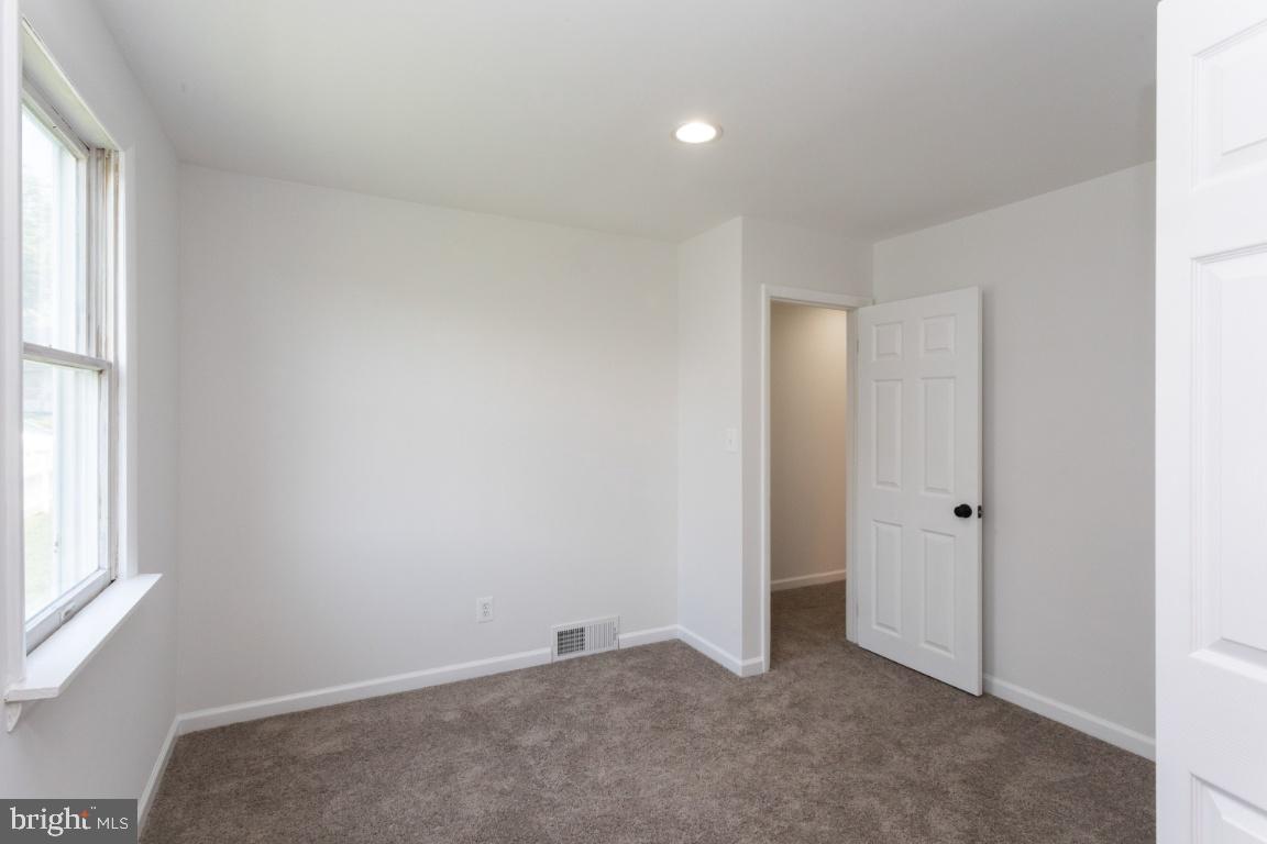 1706 Brookview Road Baltimore, MD 21222 - Photo 24 of 35