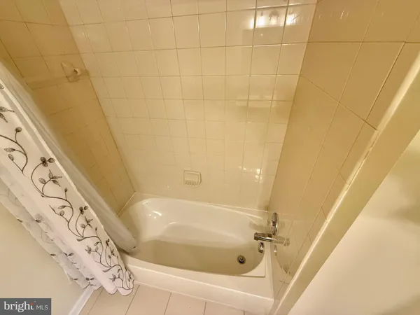 $375,000 | 1406 Wigeon Way, Unit 303, Gambrills, MD 21054