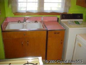 11 Melody Lane Springfield, IL 62702 - Photo 7 of 9 Gallery Image 7