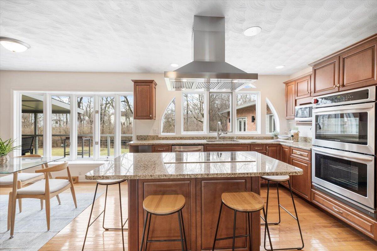 930 Raintree Court Westerville, OH 43081 - Photo 12 of 55 12-Kitchen-930 Raintree Ct-014