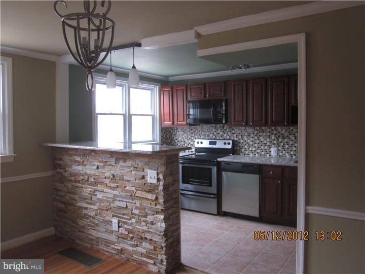 7924 Temple Road Philadelphia, PA 19150 - Photo 5 of 24 Kitchen