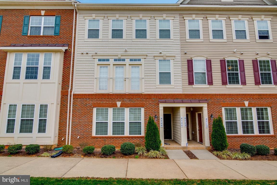 4706 Dane Ridge Circle Woodbridge, VA 22193 - Photo 1 of 30 Gallery Image 1
