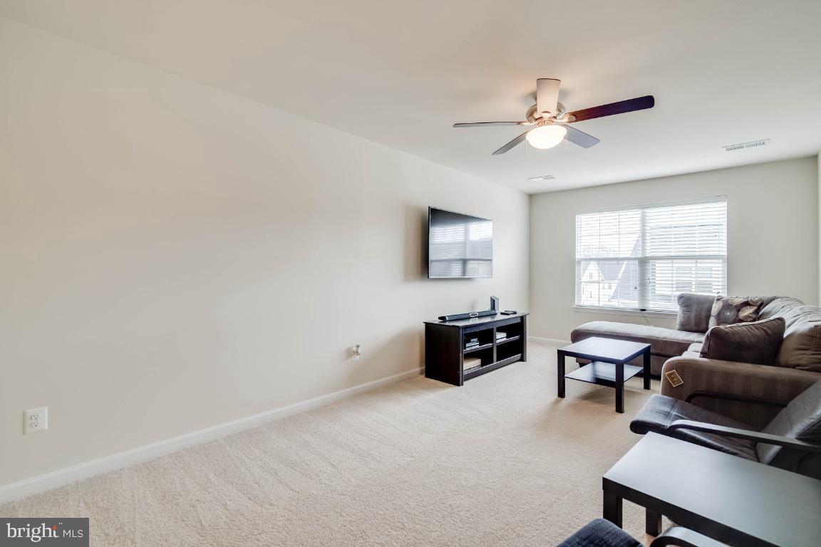 4706 Dane Ridge Circle Woodbridge, VA 22193 - Photo 21 of 30 Gallery Image 21