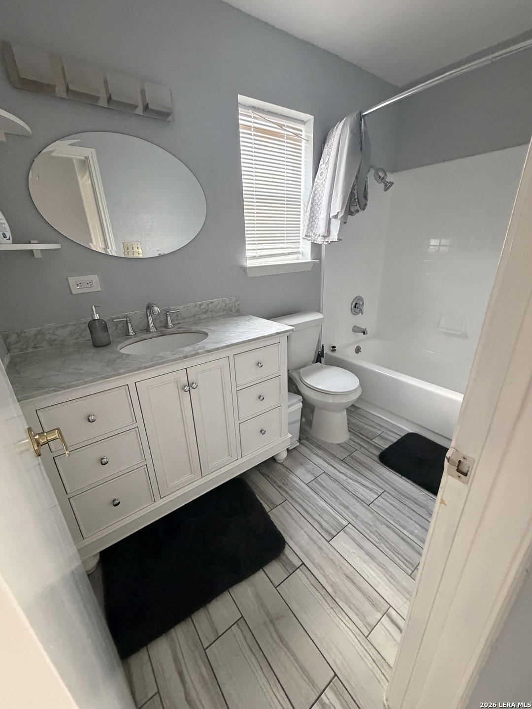 4949 Hamilton Wolfe Road, Unit 4204 San Antonio, TX 78229 - Photo 6 of 9