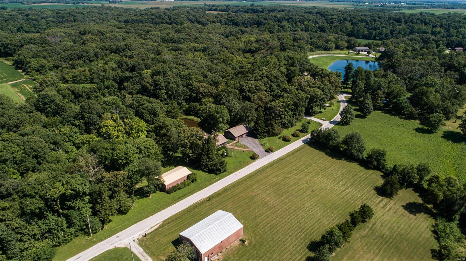 514 Huette Road Bunker Hill, IL 62014 - Photo 11 of 35