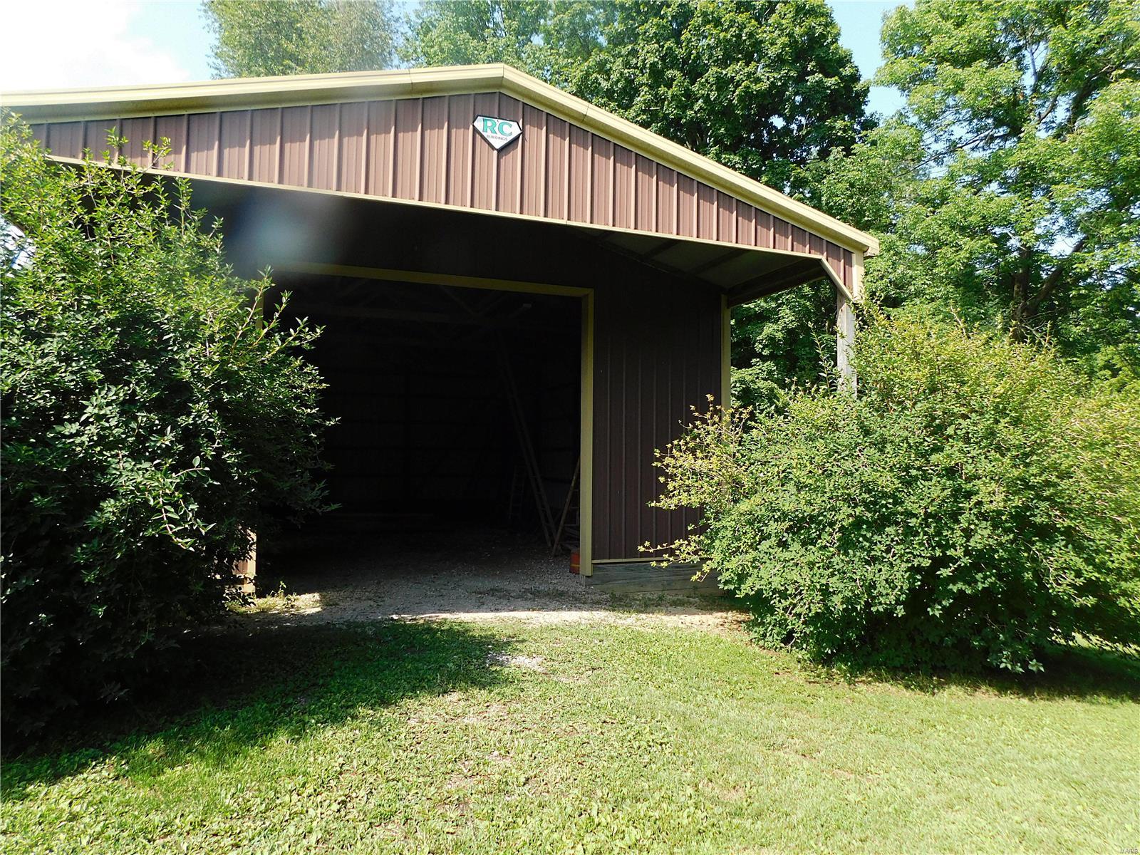 514 Huette Road Bunker Hill, IL 62014 - Photo 12 of 35