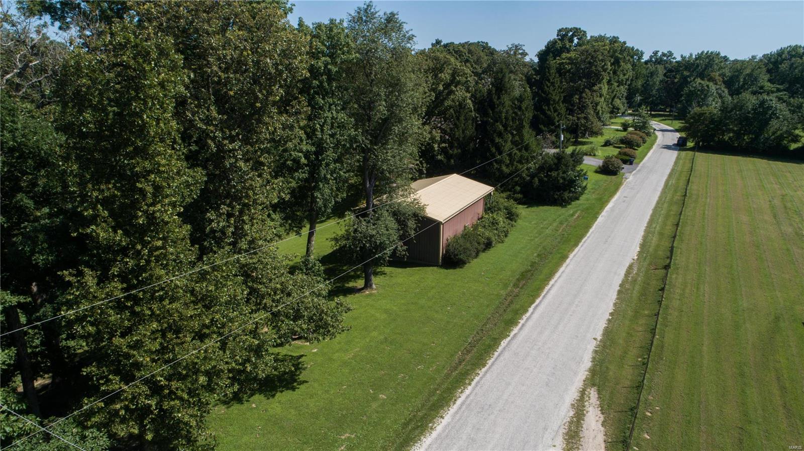 514 Huette Road Bunker Hill, IL 62014 - Photo 18 of 35