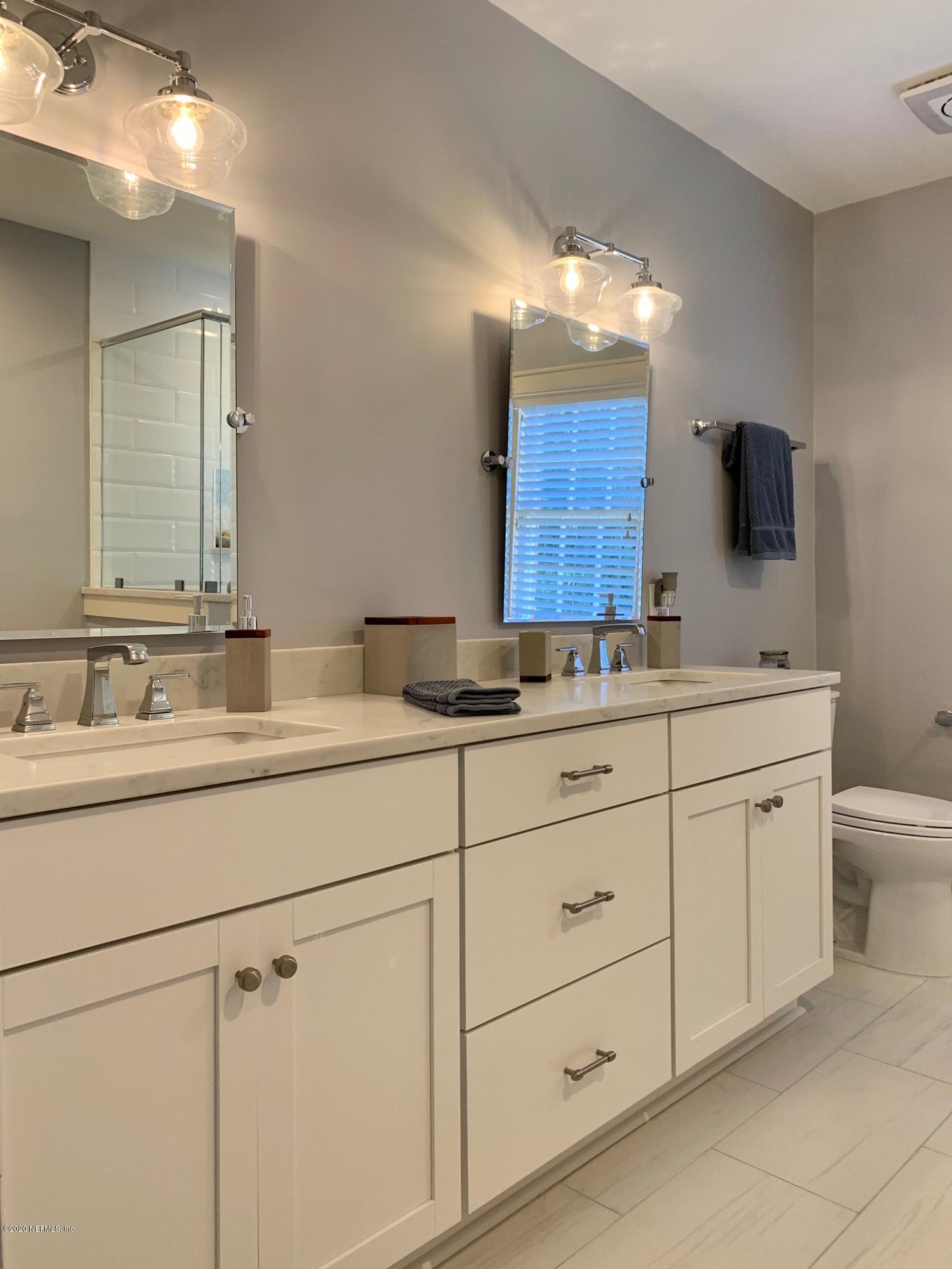 3556 Valencia Road Jacksonville, FL 32205 - Photo 22 of 32 Huge Master Bath