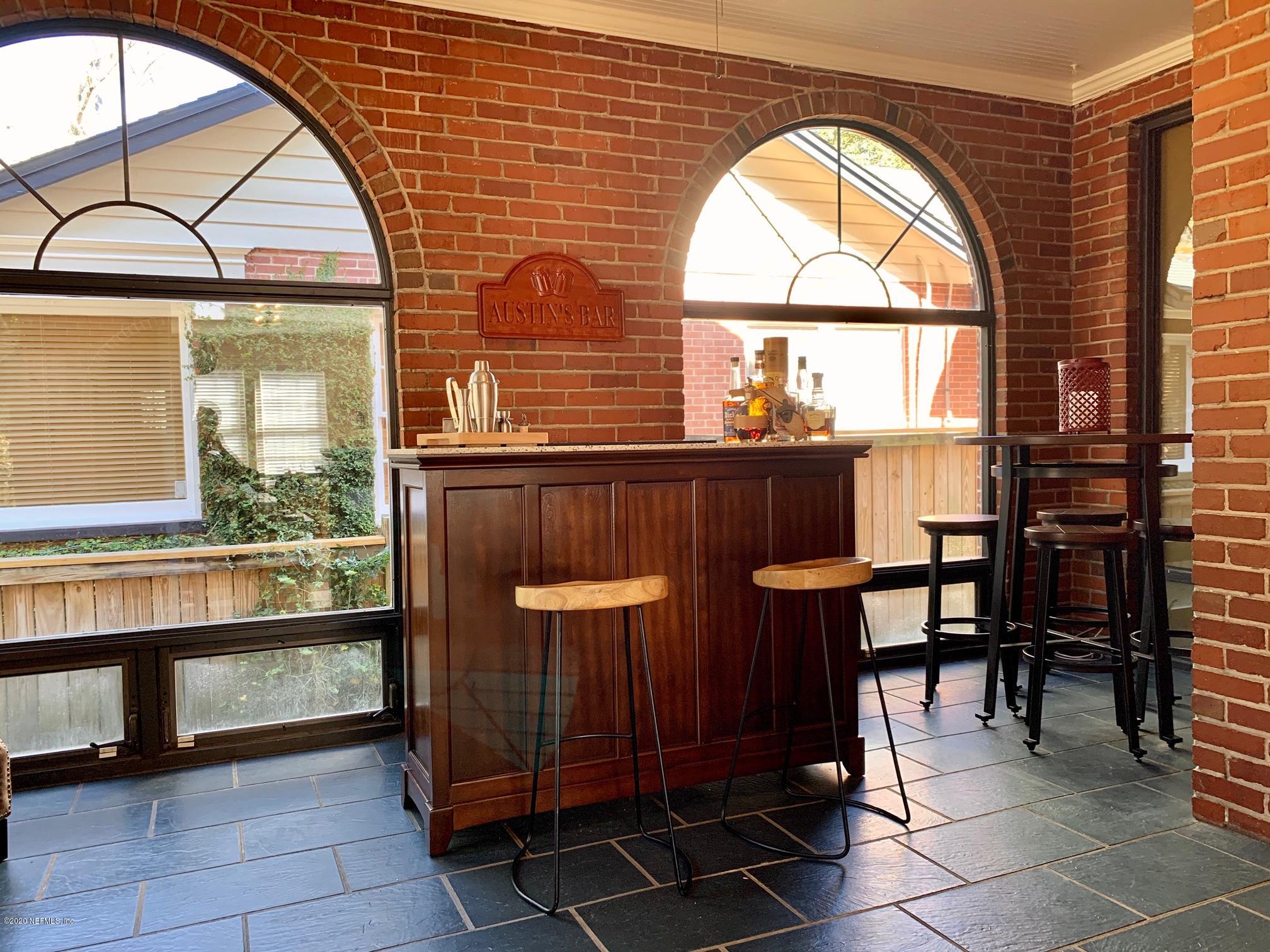 3556 Valencia Road Jacksonville, FL 32205 - Photo 10 of 32 Sunroom 2