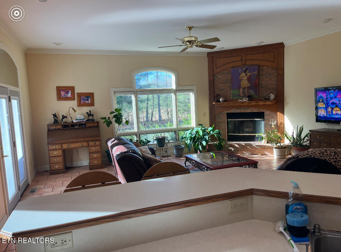 207 Drew Howard Road Crossville, TN 38571 - Photo 24 of 42 Great room