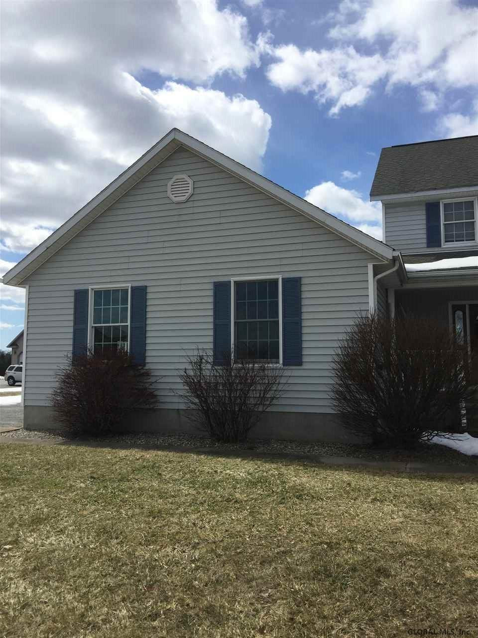 20 Staniak Road Halfmoon, NY 12118 - Photo 4 of 14 Photo 4