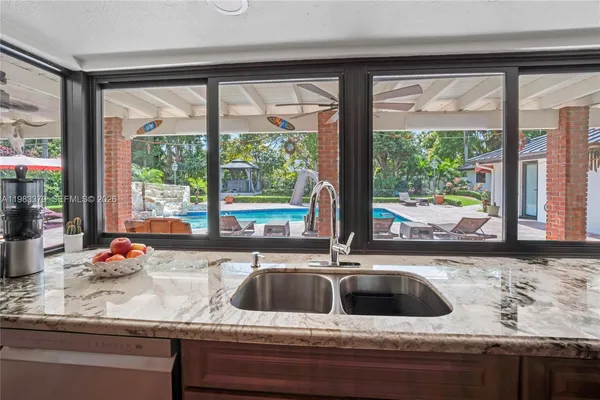 $1,895,000 | 10320 Southwest 139th Street, Miami, FL 33176