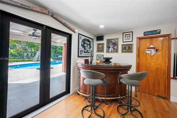 $1,895,000 | 10320 Southwest 139th Street, Miami, FL 33176